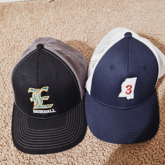 11 Caps | Different Brands - Picture 6 of 11